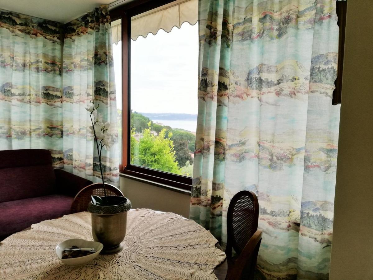 Sguardo Sul Lago Trevignano Romano Buitenkant foto